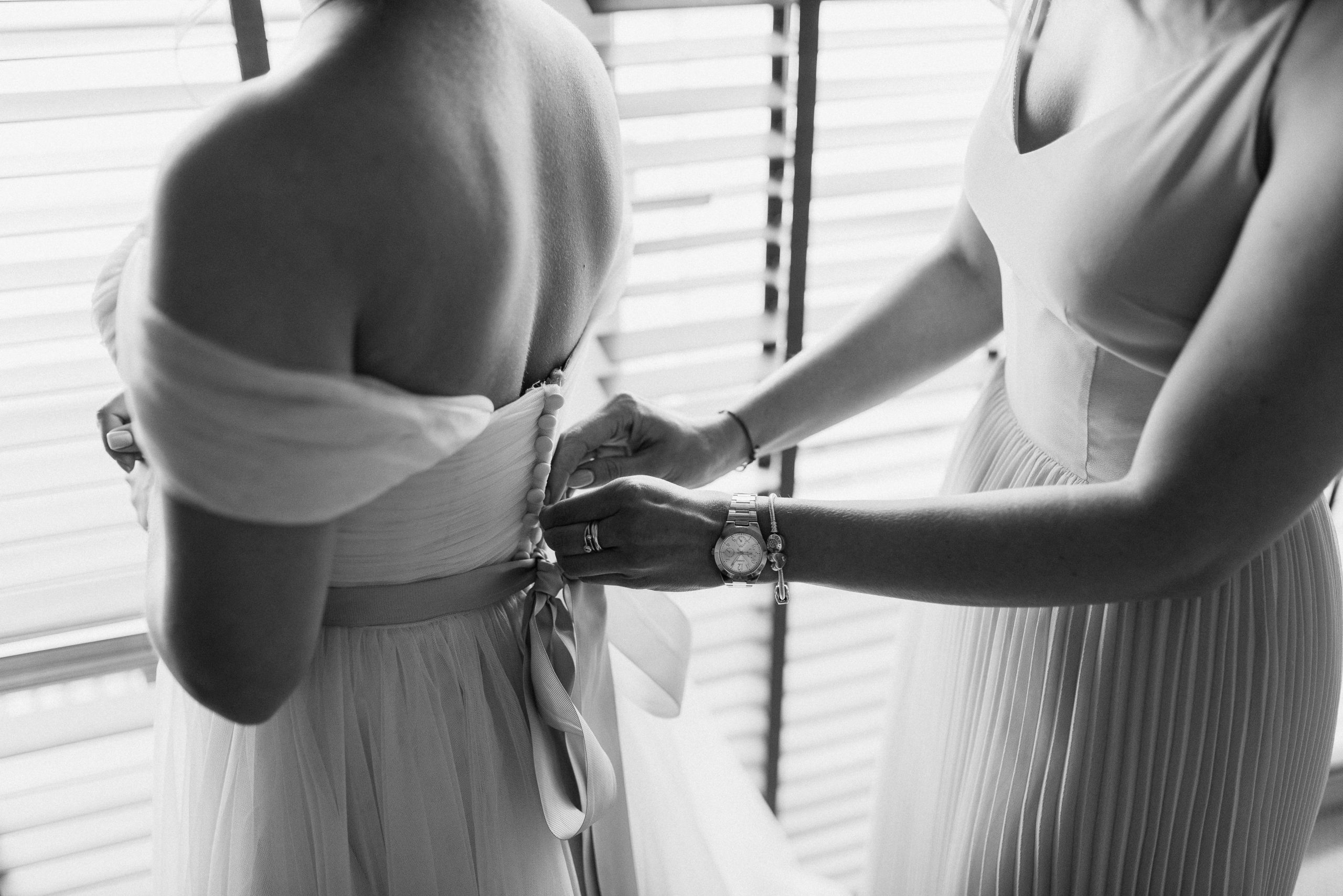 Preparation mariage mariee et demoiselle honneur